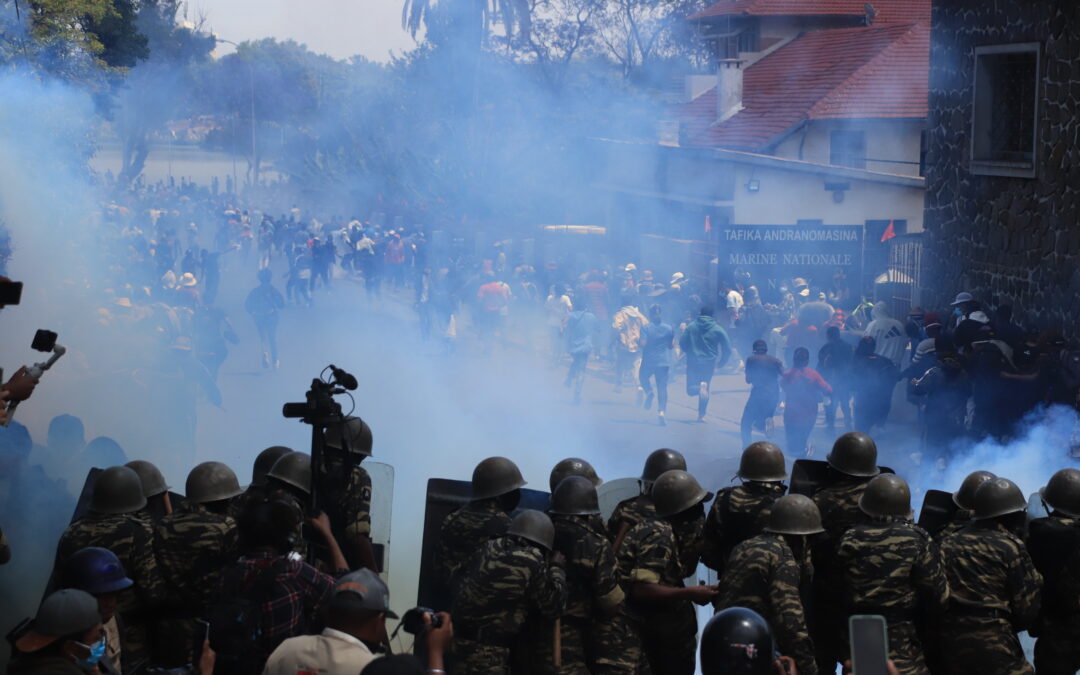 Refondation : une confiscation du mouvement dénoncée